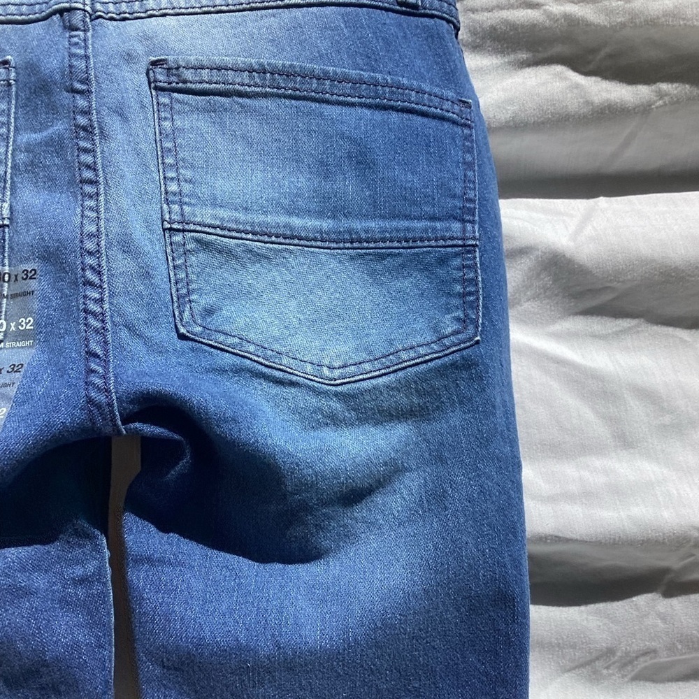 INC NWT slim straight blue comfort stretch jeans, size Waist 30 Length 32 - Picture 9 of 10